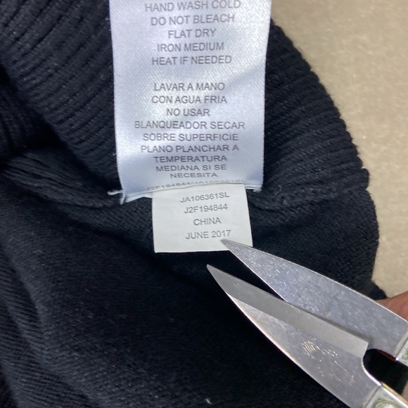 Joseph A. 3/4 Sleeves Boat Neck Pullover Sweater in Black Size L - Picture 7 of 7